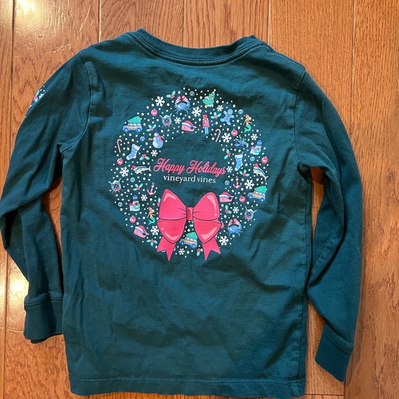 Vineyard Vines Happy Holidays Green Crew Neck Kids Tee - Picture 5 of 6